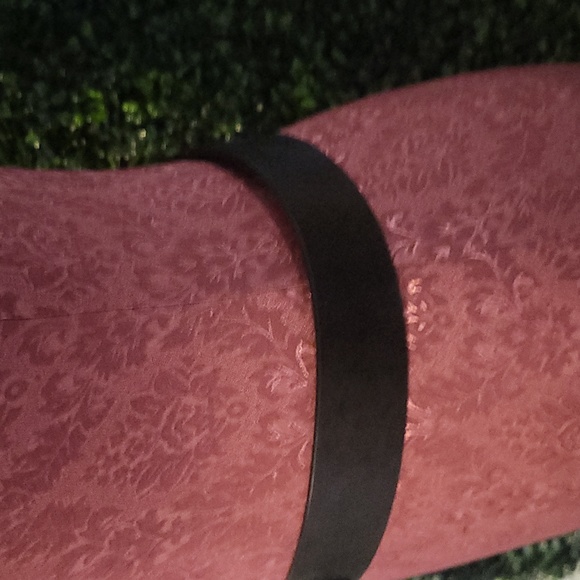 Chicos - Picture 3 of 7